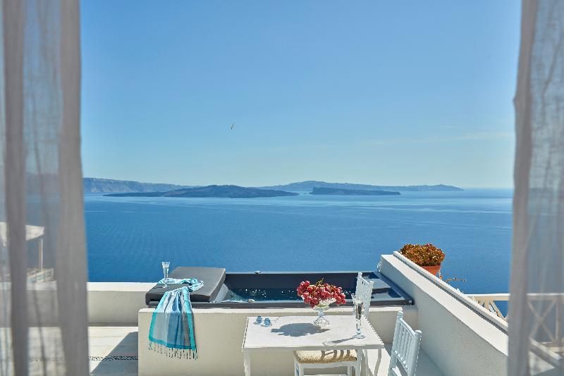La Maltese Oia Luxury Suites Buitenkant foto